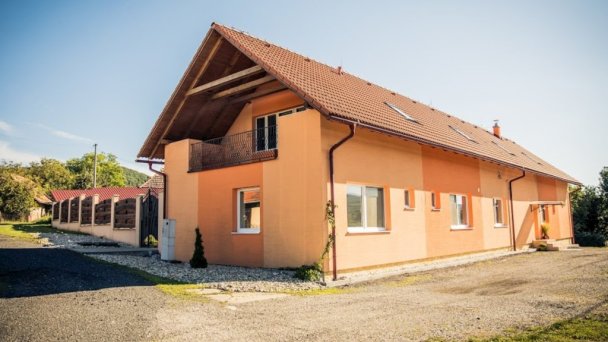 Penzión Majere Pukanec 59 Penzión Majere Pukanec 59