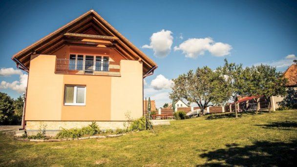 Penzión Majere Pukanec 7 Penzión Majere Pukanec 7