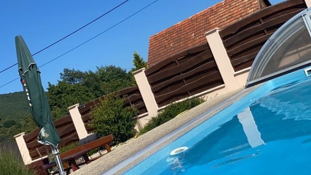 Penzión Majere Pukanec 33 Penzión Majere Pukanec 33