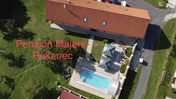 Penzión Majere Pukanec 28 Penzión Majere Pukanec 28