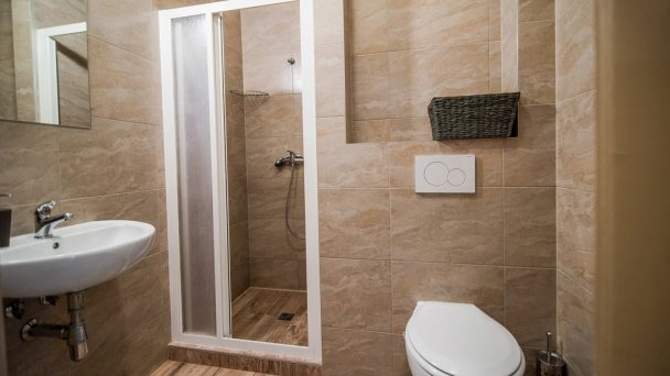 Ubytovňa Anti AQUA Rosina 29