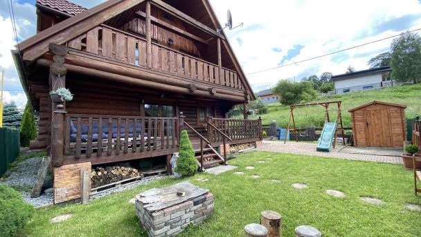 Drevený zrub Oščadnica 8