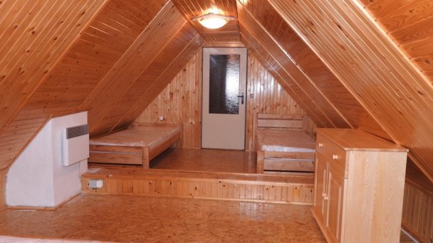 Drevenice Živčáková Korňa 8 Drevenice Živčáková Korňa 8