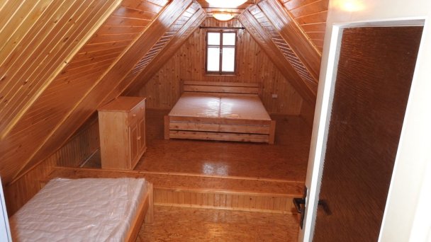 Drevenice Živčáková Korňa 9 Drevenice Živčáková Korňa 9
