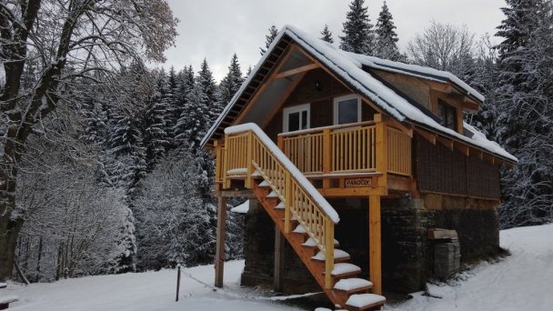 Drevenice Živčáková Korňa 16 Drevenice Živčáková Korňa 16