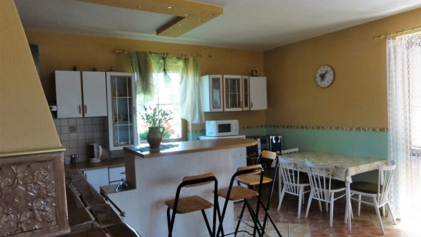Chata Kašná hôrka (pôvodne Chata Tajch) Nová Baňa 5 Chata Kašná hôrka (pôvodne Chata Tajch) Nová Baňa 5