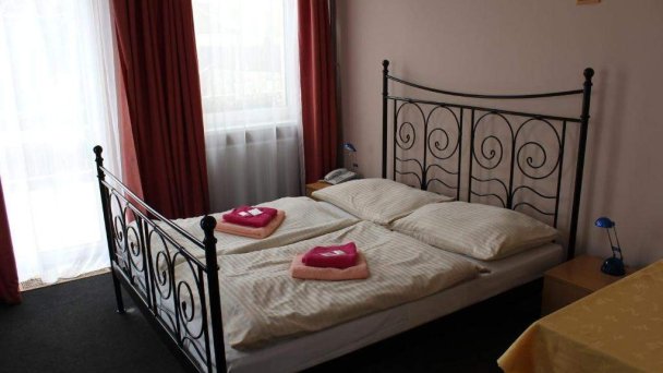 Penzión Zlatá Noha  Bratislava 14