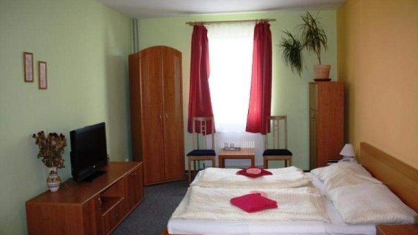 Penzión Zlatá Noha  Bratislava 10