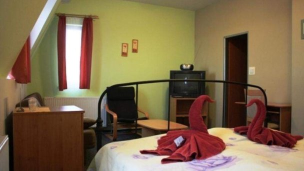Penzión Zlatá Noha  Bratislava 42