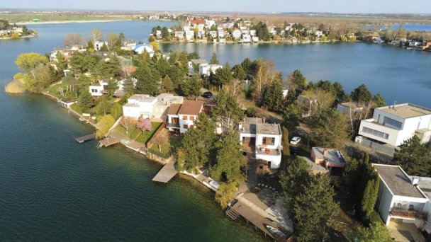Chata TopSenec - Lakeside Home 9