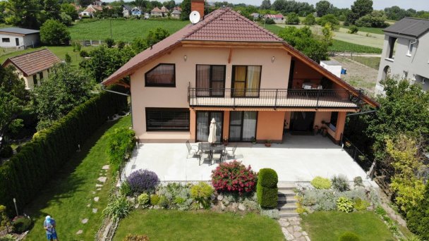 Vila Adria Moča 9