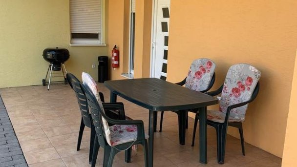 Villa Gracia Patince 14 Villa Gracia Patince 14