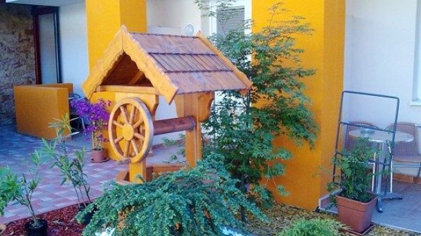 Penzión FONTÁNA Podhájska 8 Penzión FONTÁNA Podhájska 8