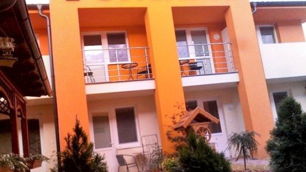 Penzión FONTÁNA Podhájska 17 Penzión FONTÁNA Podhájska 17