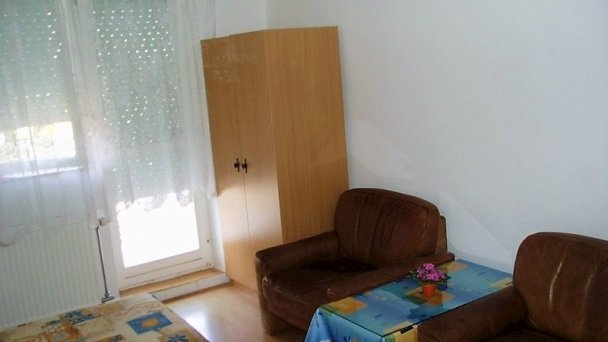Penzión Fialový dom Podhájska 19