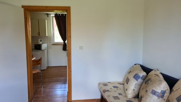 Apartmány a Štúdiá Henrieta Štúrovo 16