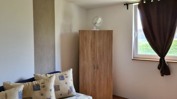 Apartmány a Štúdiá Henrieta Štúrovo 17