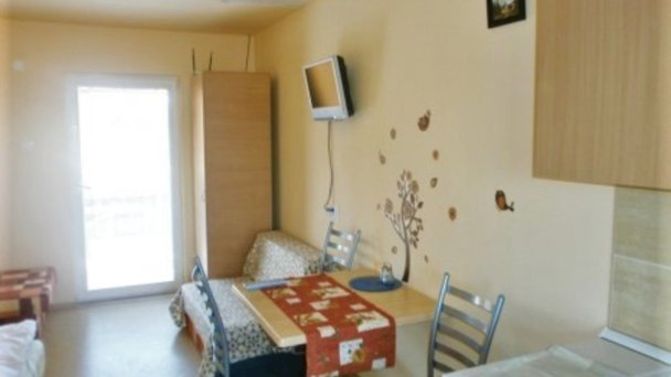 Apartmány a Štúdiá Henrieta Štúrovo 22