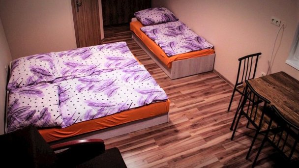 Chaty Klaudia Štúrovo 9