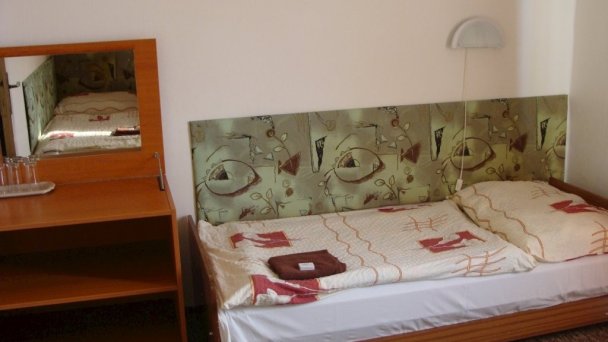 Športhotel Štúrovo 38
