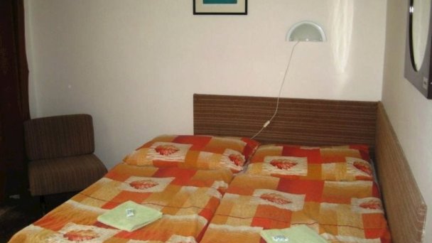 Športhotel Štúrovo 41