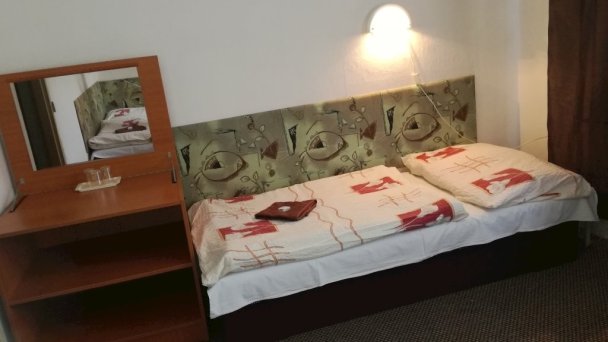 Športhotel Štúrovo 7