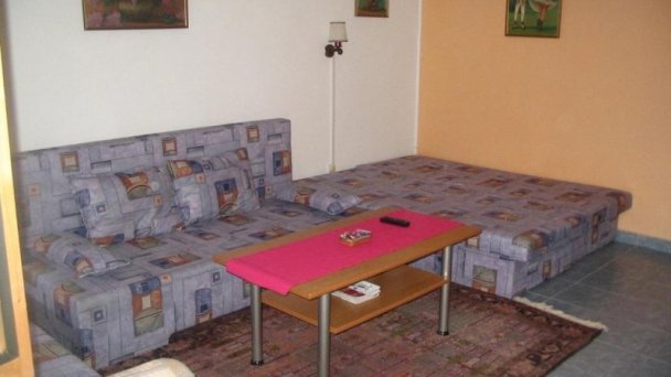 Feng shuei s bazénom Trávnica 8