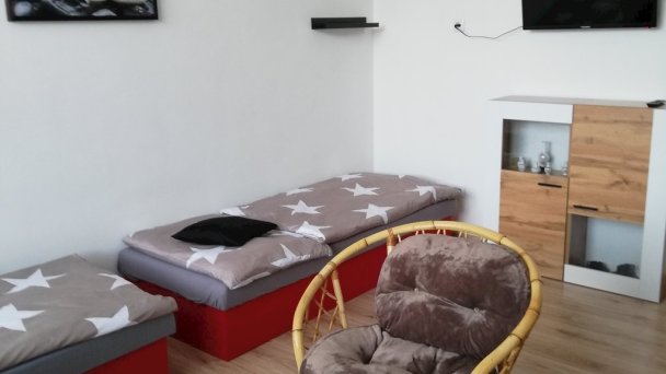 Ubytovňa Queen Nováky 41 Ubytovňa Queen Nováky 41