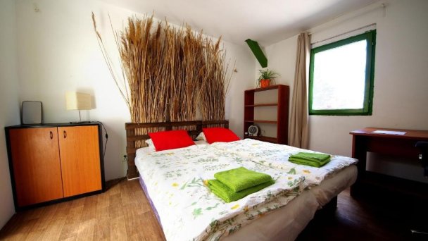 Rastlinky.sk Greenhouse Guestrooms Bratislava Ružinov 4 Rastlinky.sk Greenhouse Guestrooms Bratislava Ružinov 4