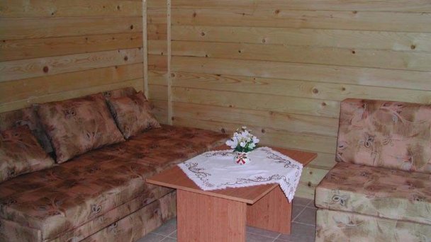 Chaty pri lekárni Podhájska 19