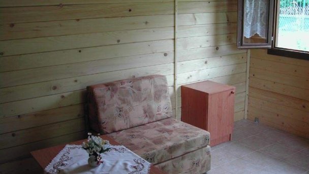 Chaty pri lekárni Podhájska 18