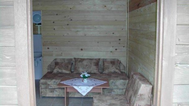 Chaty pri lekárni Podhájska 4