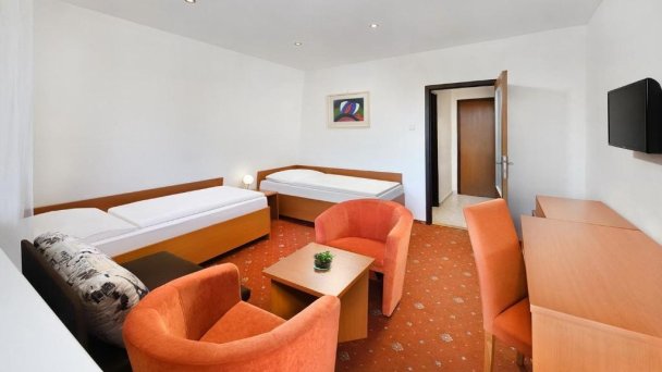 Hotel ACADEMIA Stará Lesná 7