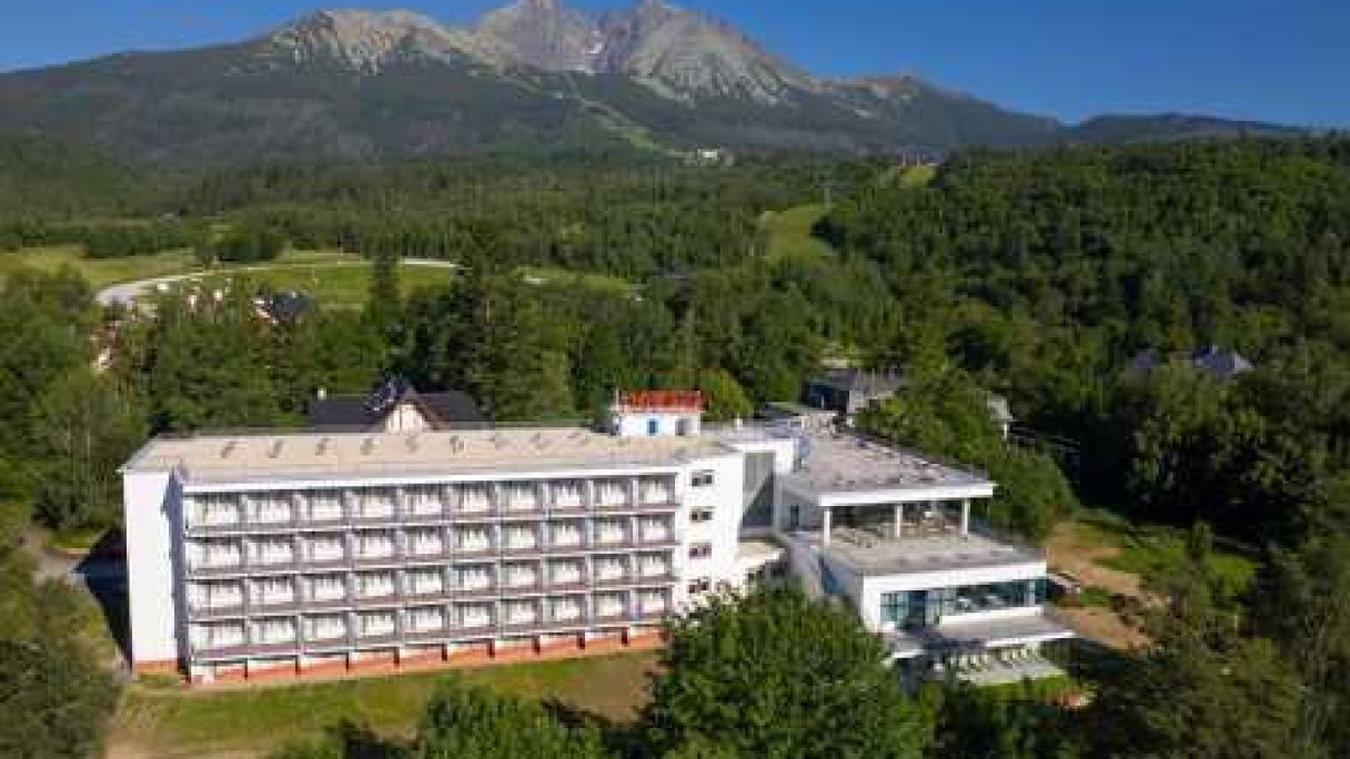 Hotel SOREA MORAVA **** Tatranská Lomnica Autor: Domalenka predtým Sorger Zdroj: https://www.youtube.com/@domalenka