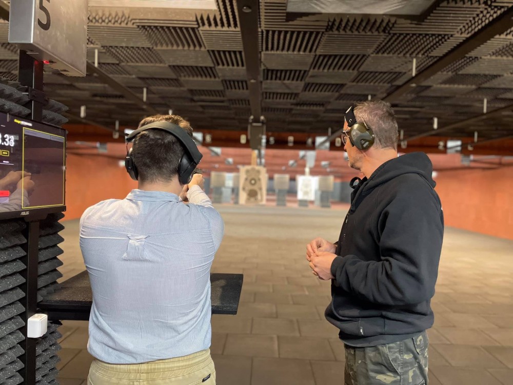 Zážitková streľba s inštruktorom na krytej strelnici v Banskej Štiavnici